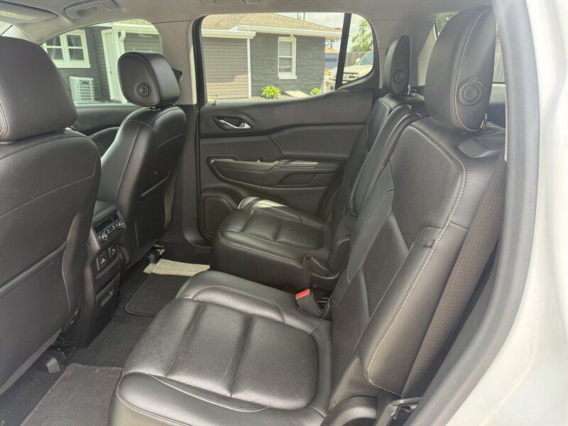 2018 GMC Acadia SLT-1 - Photo 9 - Lafayette, IN 47905