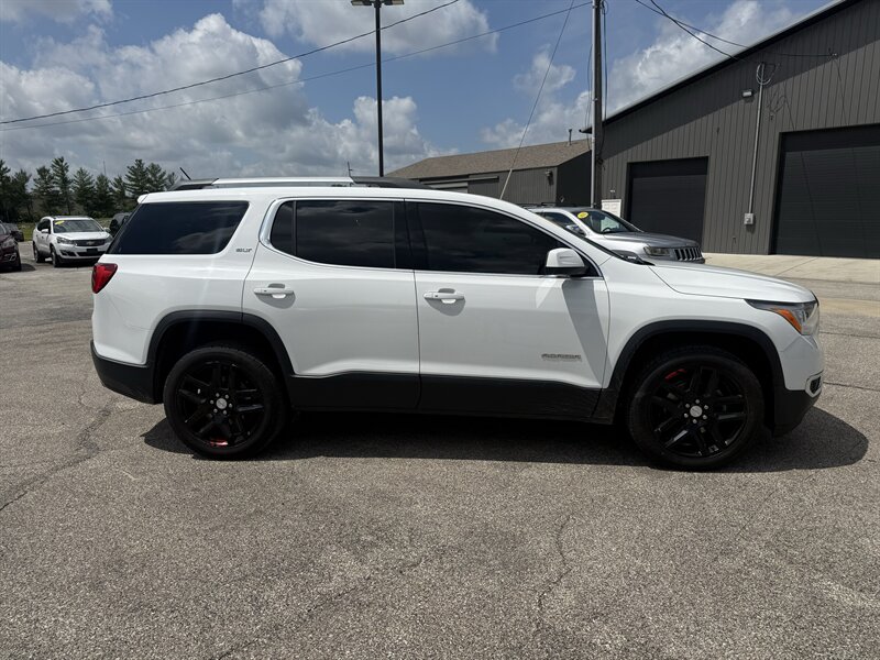 2018 GMC Acadia SLT-1 - Photo 8 - Lafayette, IN 47905