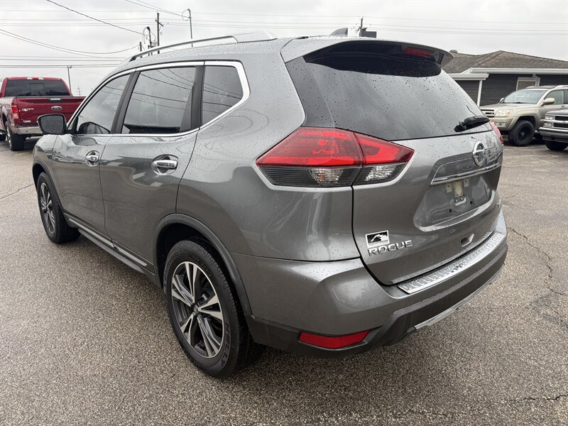 2018 Nissan Rogue S - Photo 5 - Lafayette, IN 47905