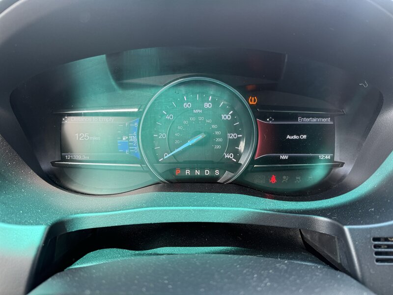 2016 Ford Explorer XLT - Photo 14 - Lafayette, IN 47905