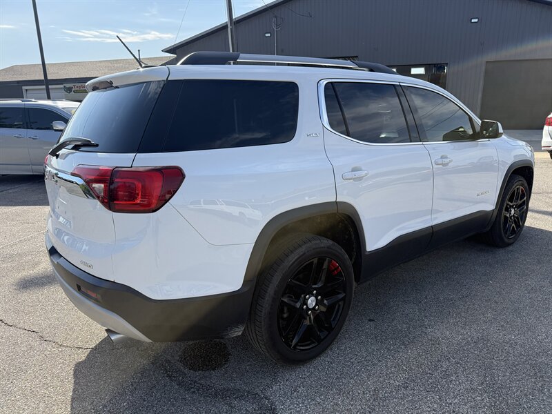 2018 GMC Acadia SLT-1 - Photo 7 - Lafayette, IN 47905