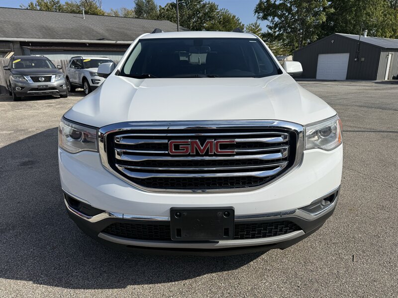 2018 GMC Acadia SLT-1 - Photo 2 - Lafayette, IN 47905