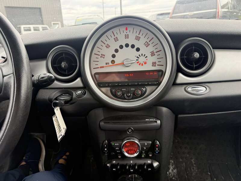 2013 MINI Hardtop Cooper - Photo 9 - Lafayette, IN 47905