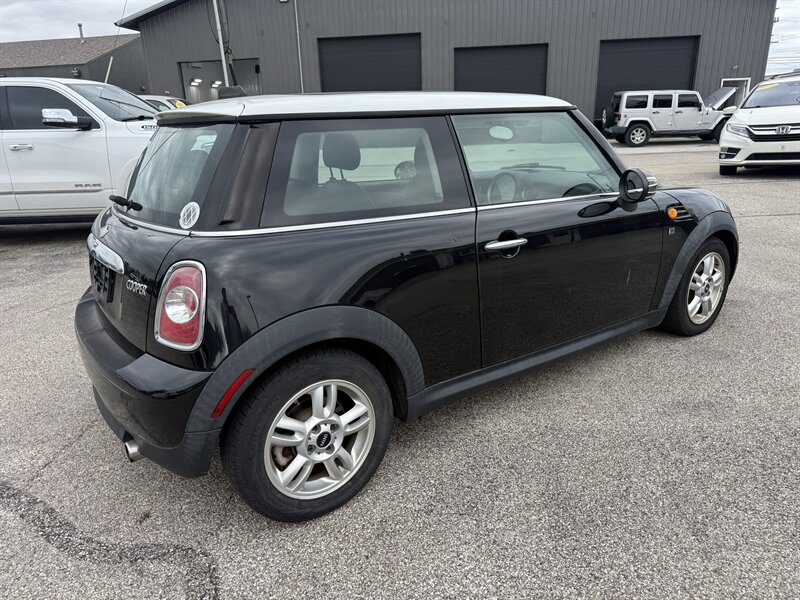 2013 MINI Hardtop Cooper - Photo 7 - Lafayette, IN 47905