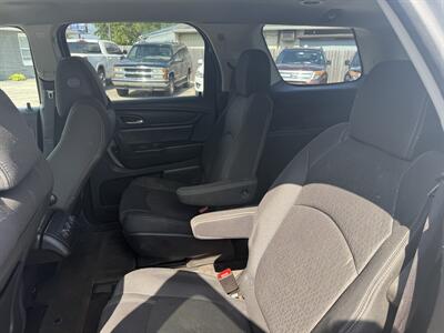 2015 GMC Acadia SLE-2   - Photo 8 - Lafayette, IN 47905