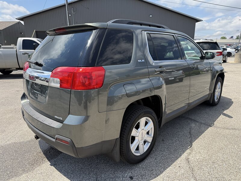 2013 GMC Terrain SLE-2 - Photo 8 - Lafayette, IN 47905