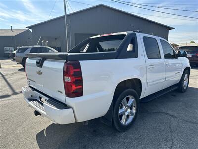 2010 Chevrolet Avalanche LT   - Photo 7 - Lafayette, IN 47905