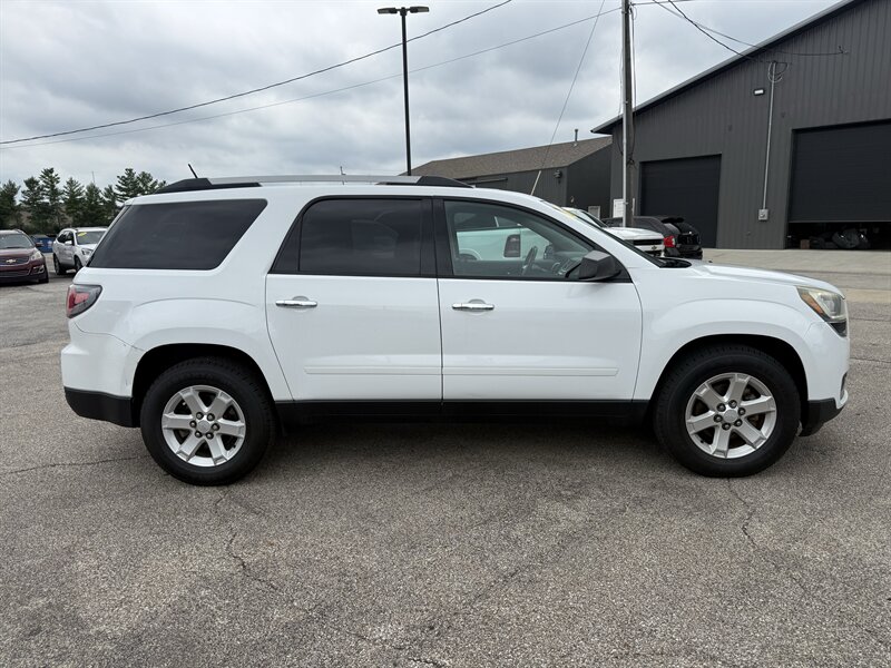 2016 GMC Acadia SLE-2 - Photo 6 - Lafayette, IN 47905