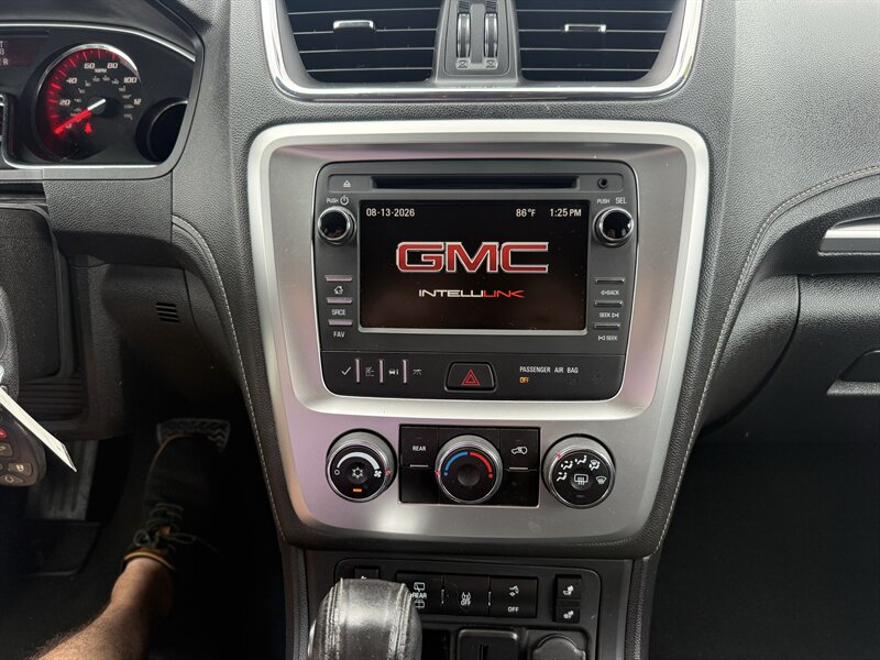 2016 GMC Acadia SLE-2 - Photo 10 - Lafayette, IN 47905