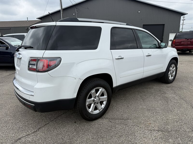 2016 GMC Acadia SLE-2 - Photo 5 - Lafayette, IN 47905