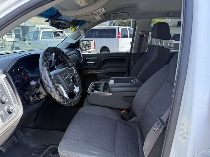 2017 GMC Sierra 1500 SLE - Photo 12 - Lafayette, IN 47905
