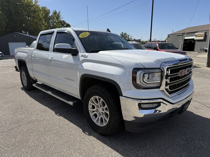 2017 GMC Sierra 1500 SLE   - Photo 1 - Lafayette, IN 47905