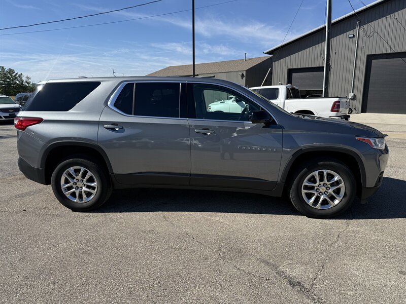 2020 Chevrolet Traverse LS - Photo 8 - Lafayette, IN 47905