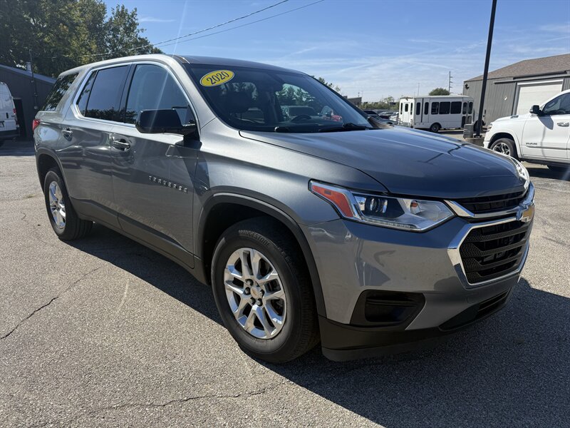 2020 Chevrolet Traverse LS   - Photo 1 - Lafayette, IN 47905