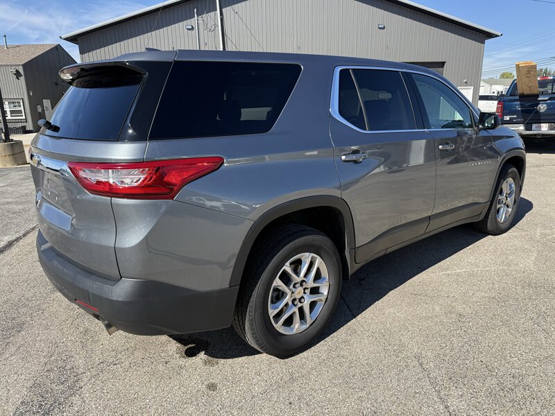 2020 Chevrolet Traverse LS - Photo 7 - Lafayette, IN 47905