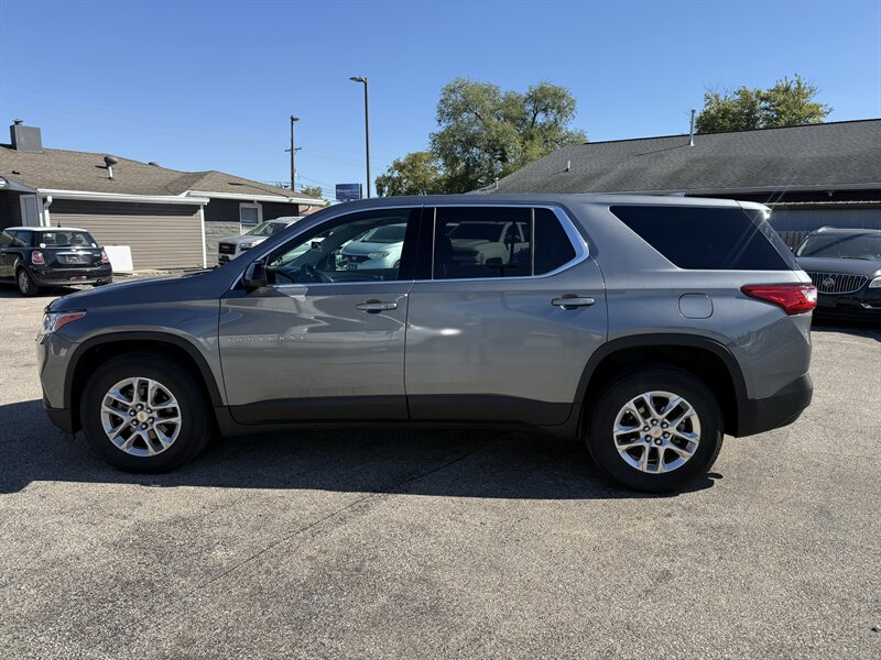 2020 Chevrolet Traverse LS - Photo 4 - Lafayette, IN 47905