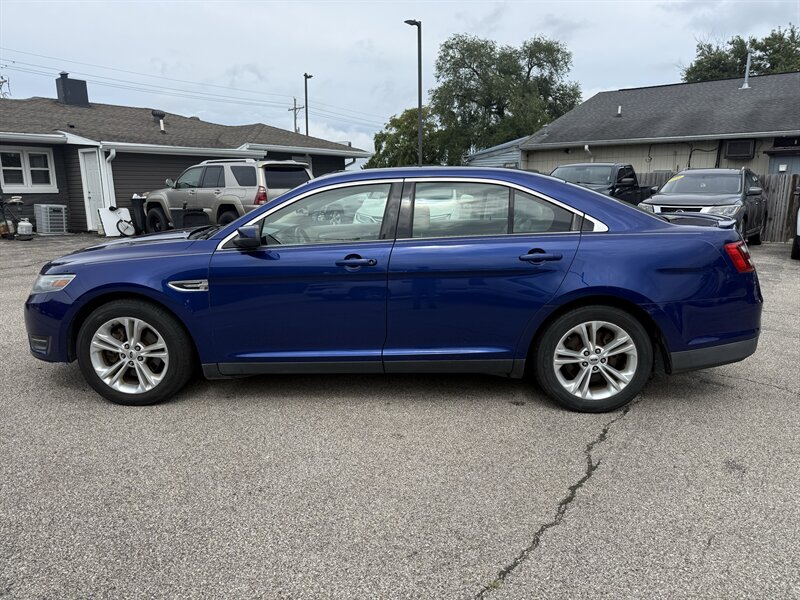 2013 Ford Taurus SEL - Photo 4 - Lafayette, IN 47905