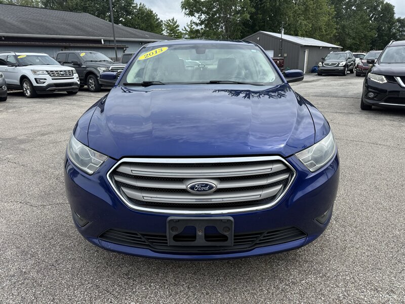 2013 Ford Taurus SEL - Photo 2 - Lafayette, IN 47905