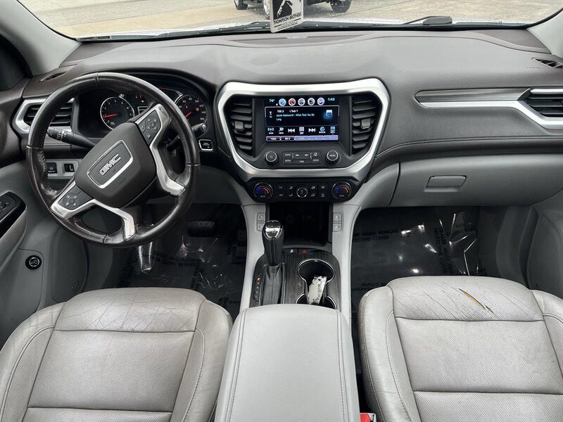2018 GMC Acadia SLT-1 - Photo 6 - Lafayette, IN 47905