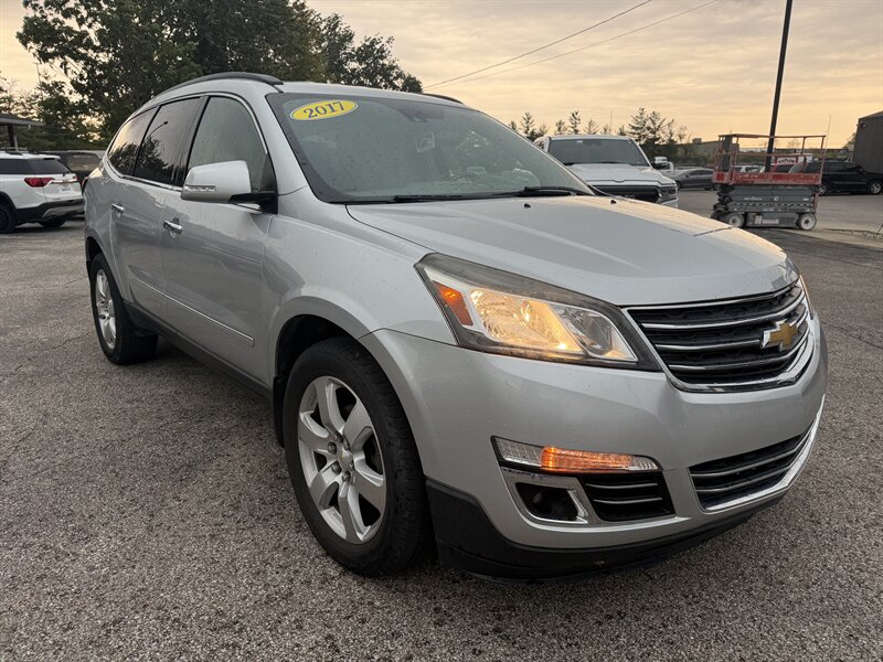 2017 Chevrolet Traverse Premier - Photo 1 - Lafayette, IN 47905
