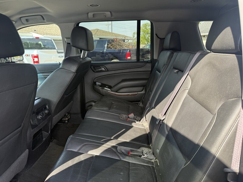 2017 GMC Yukon XL SLT - Photo 10 - Lafayette, IN 47905