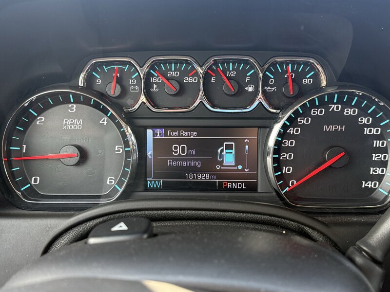 2017 GMC Yukon XL SLT - Photo 16 - Lafayette, IN 47905