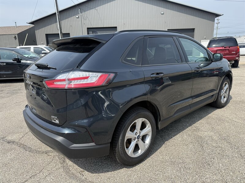 2022 Ford Edge SE - Photo 7 - Lafayette, IN 47905