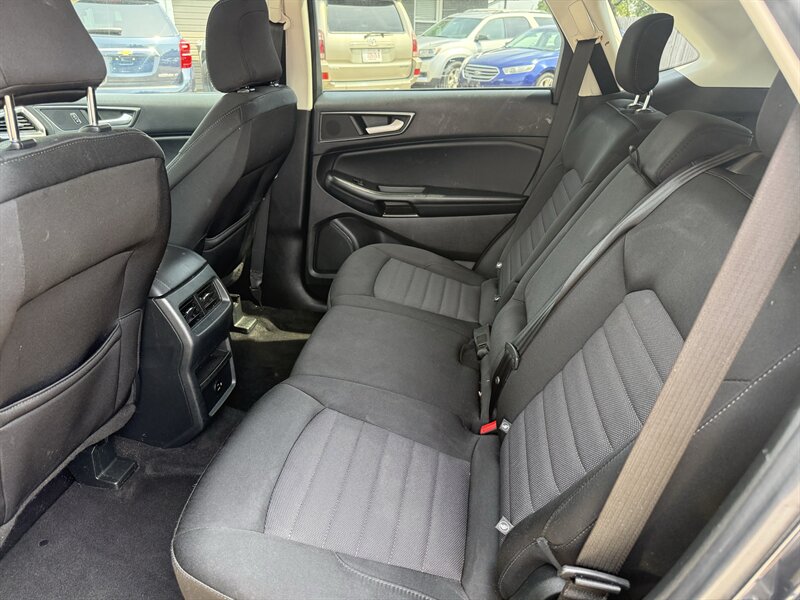 2022 Ford Edge SE - Photo 9 - Lafayette, IN 47905