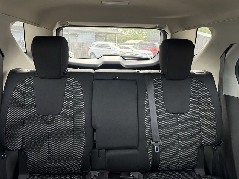 2016 Chevrolet Equinox LT - Photo 11 - Lafayette, IN 47905