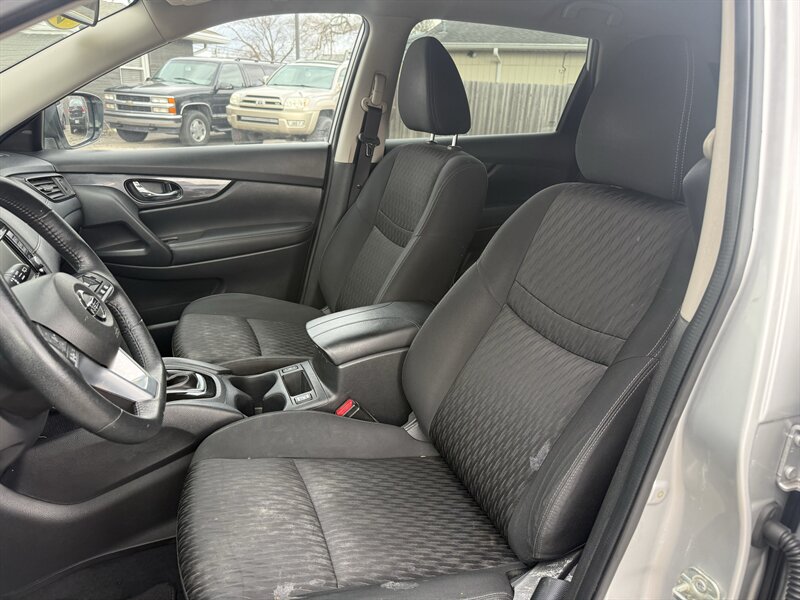 2019 Nissan Rogue S - Photo 9 - Lafayette, IN 47905