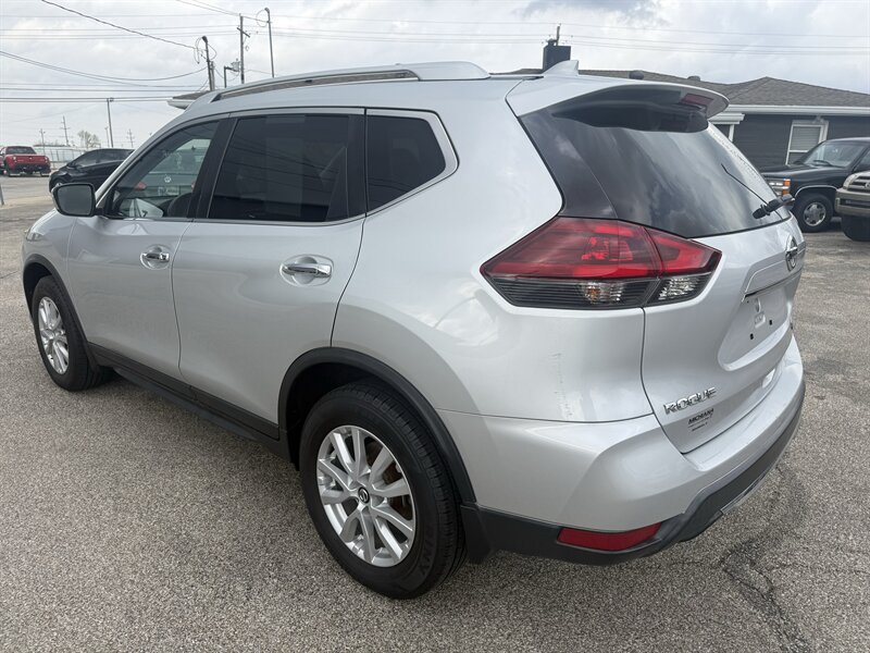 2019 Nissan Rogue S - Photo 5 - Lafayette, IN 47905