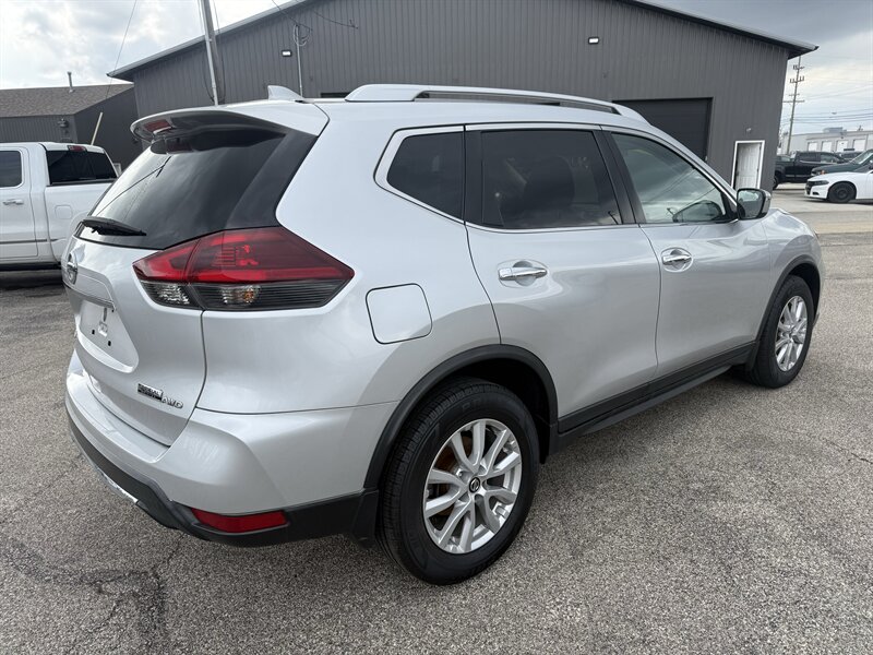 2019 Nissan Rogue S - Photo 6 - Lafayette, IN 47905