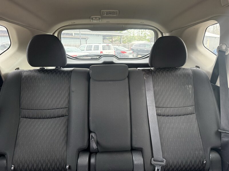 2019 Nissan Rogue S - Photo 12 - Lafayette, IN 47905