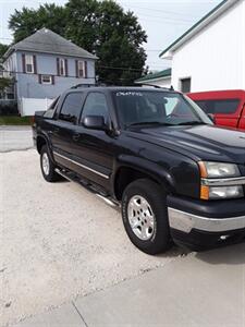 2006 Chevrolet Avalanche LT 1500 LT 1500 4dr Crew Cab   - Photo 3 - Davenport, IA 52802