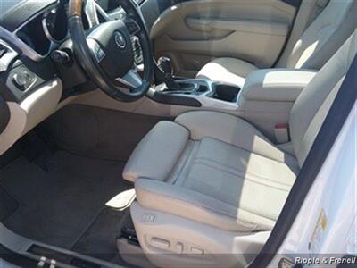 2010 Cadillac SRX Luxury   - Photo 8 - Davenport, IA 52802