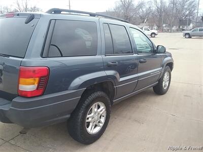 2003 Jeep Grand Cherokee Laredo   - Photo 6 - Davenport, IA 52802