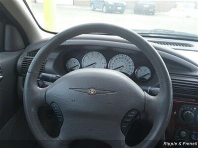 2003 Chrysler Sebring LXi   - Photo 12 - Davenport, IA 52802