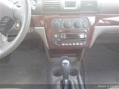 2003 Chrysler Sebring LXi   - Photo 13 - Davenport, IA 52802
