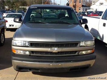 2002 Chevrolet Silverado 1500   - Photo 1 - Davenport, IA 52802