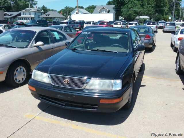 1997 Toyota Avalon XL