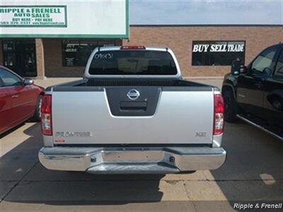 2009 Nissan Frontier XE   - Photo 5 - Davenport, IA 52802