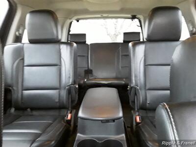 2012 Nissan Armada Platinum   - Photo 6 - Davenport, IA 52802