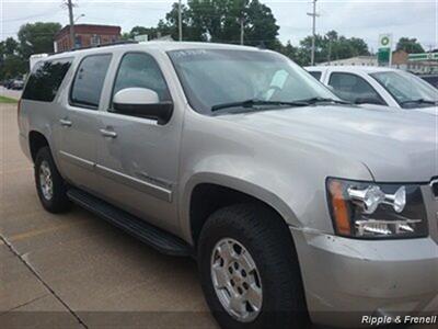 2008 Chevrolet Suburban LT 1500   - Photo 4 - Davenport, IA 52802