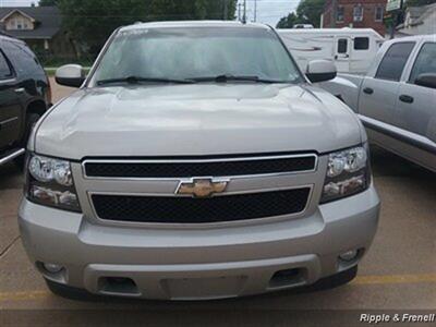 2008 Chevrolet Suburban LT 1500   - Photo 1 - Davenport, IA 52802