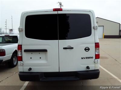 2017 Nissan NV 2500 HD SL   - Photo 7 - Davenport, IA 52802