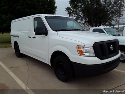 2017 Nissan NV 2500 HD SL   - Photo 12 - Davenport, IA 52802