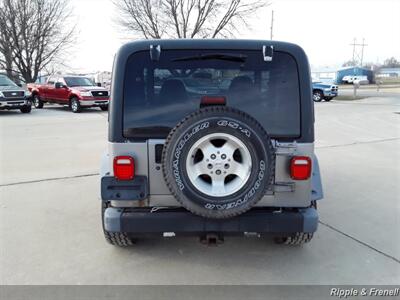 2000 Jeep Wrangler Sport 2dr Sport   - Photo 7 - Davenport, IA 52802