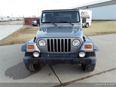 2000 Jeep Wrangler Sport 2dr Sport   - Photo 1 - Davenport, IA 52802