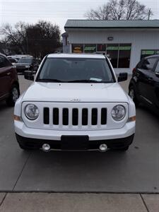 2011 Jeep Patriot Latitude X   - Photo 1 - Davenport, IA 52802