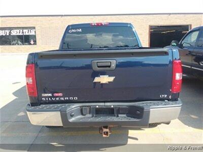 2009 Chevrolet Silverado 1500 LTZ   - Photo 5 - Davenport, IA 52802